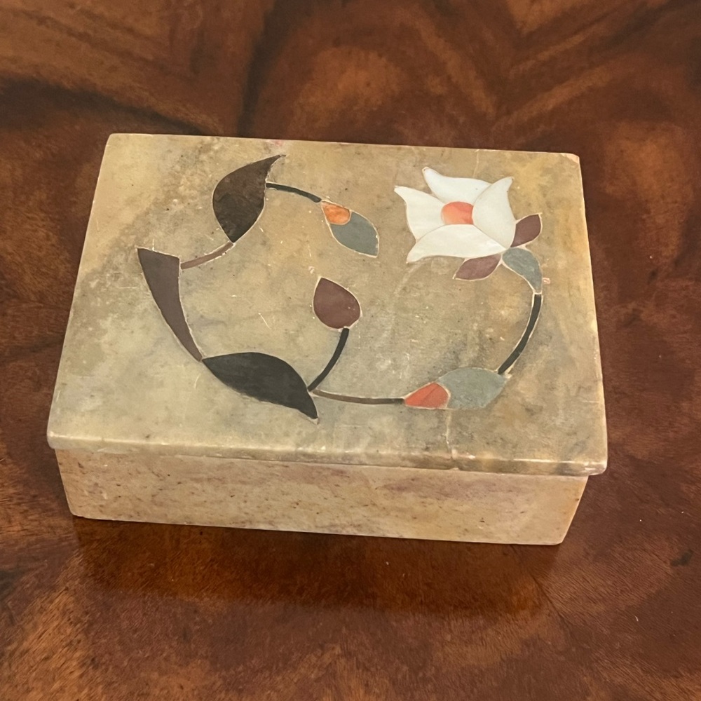 Pietra Dura Art Inlay Trinket Box - Jewelry Box Hand Made In India 4 X 3